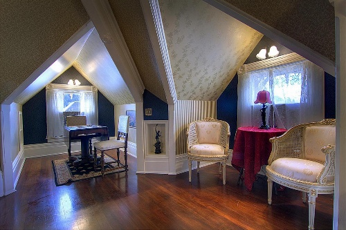 Gingerbread Mansion image 1