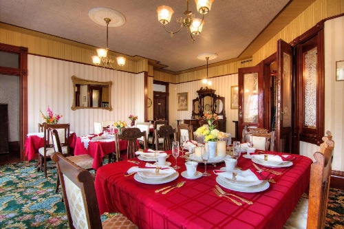 Gingerbread Mansion image 19
